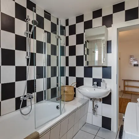 Lahntaler 6 Gaeste, Wlan, Netflix, Bahnhofsnah Sterzhausen Экстерьер фото