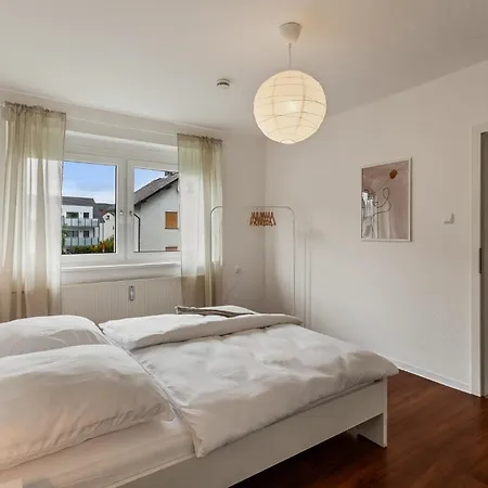 Lahntaler 6 Gaeste, Wlan, Netflix, Bahnhofsnah Sterzhausen Экстерьер фото