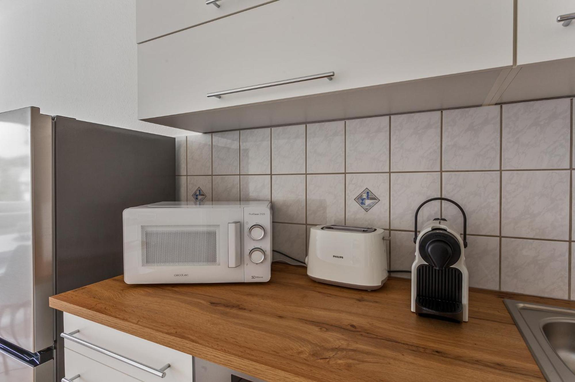 Apartment Lahntaler 6 Gaeste, Wlan, Netflix, Bahnhofsnah Sterzhausen