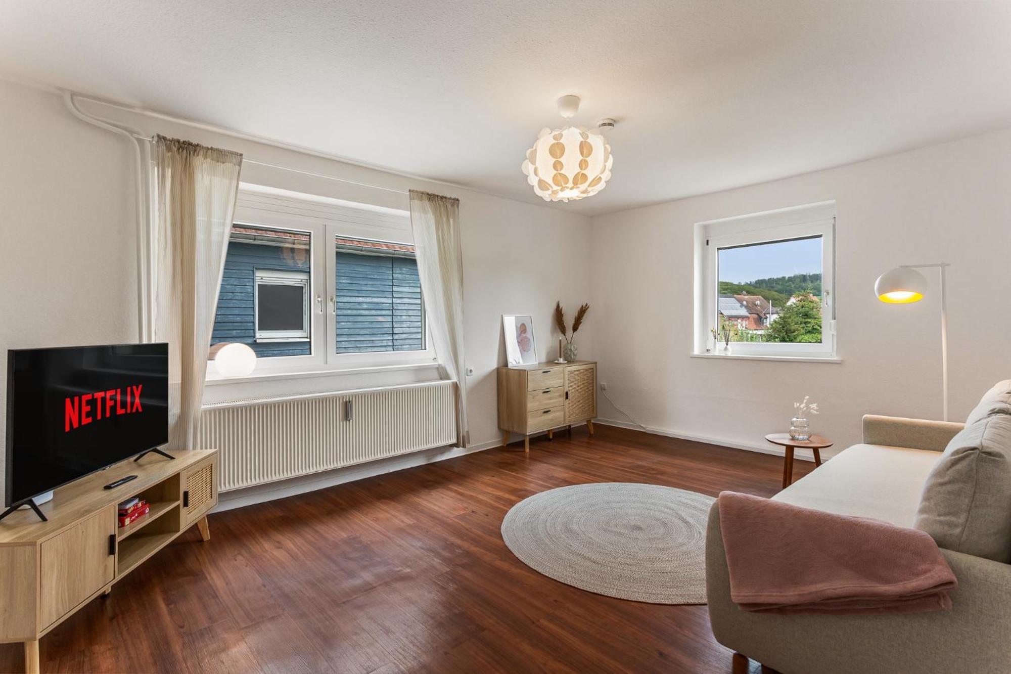 Lahntaler 6 Gaeste, Wlan, Netflix, Bahnhofsnah Apartment Sterzhausen